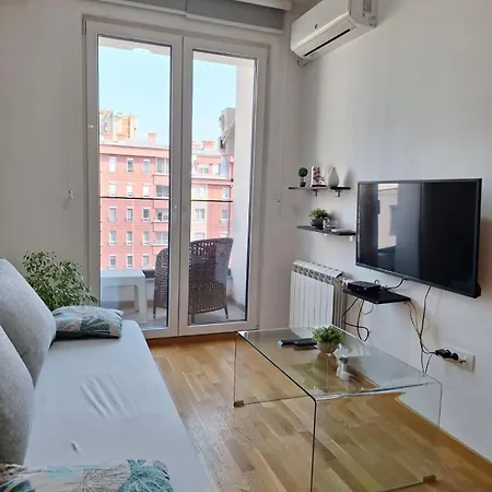 Modern 8th-floor Balcony & Views Скопье